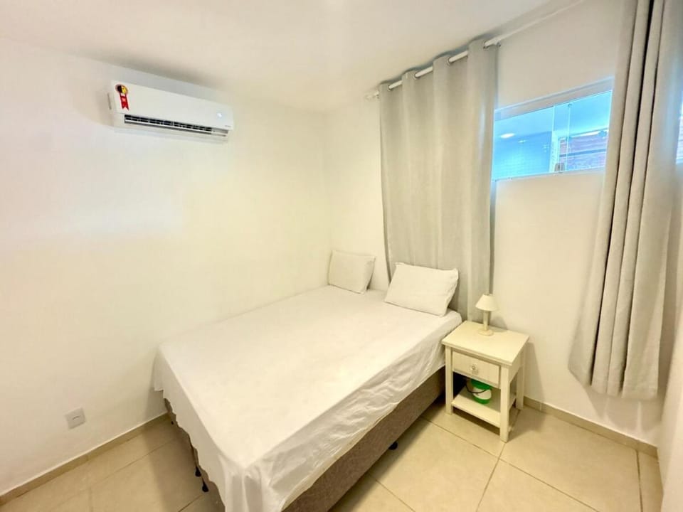 Bed, Photo of the whole room, Bedroom, internet, air conditioner