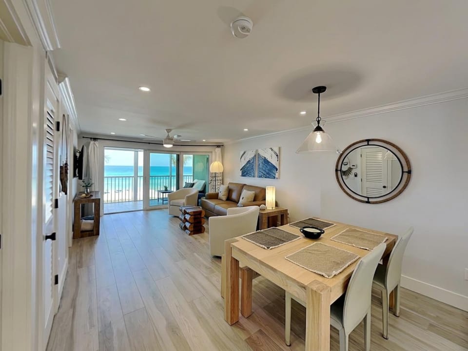 Pointe South 106 Apartment in Estero Island