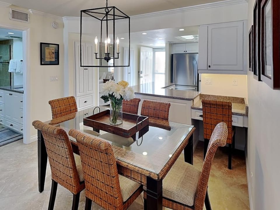 Kitchen or kitchenette, Seating area, Dining area, furniture
