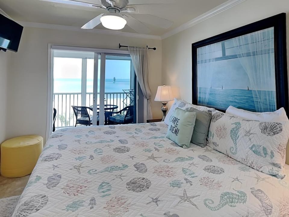 Bed, TV and multimedia, Balcony/Terrace, Bedroom, Sea view