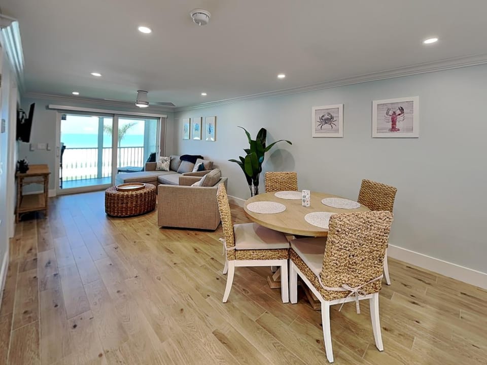 Pointe South 104 Apartment in Estero Island