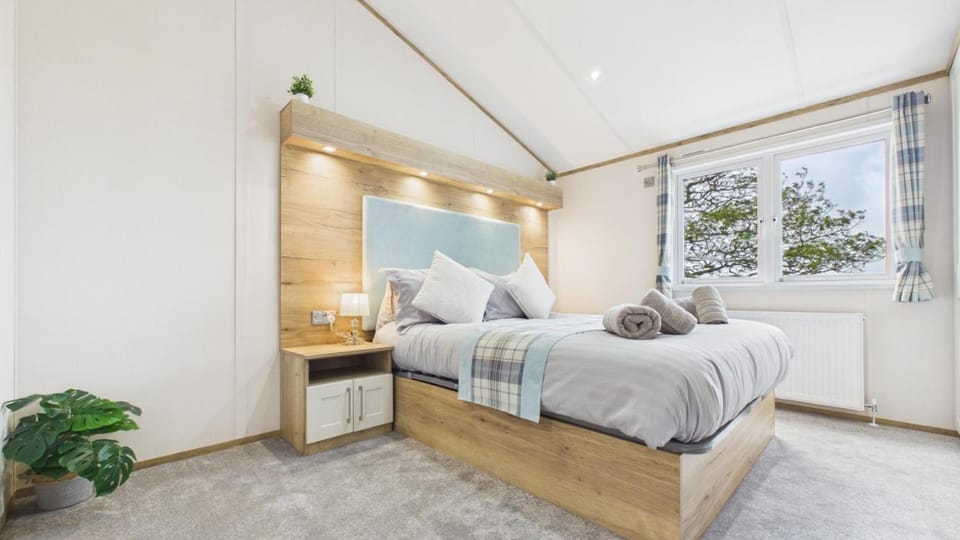 Kittiwake Lodge - 2 Bed Lodge - Wisemans Bridge Chalet in Amroth