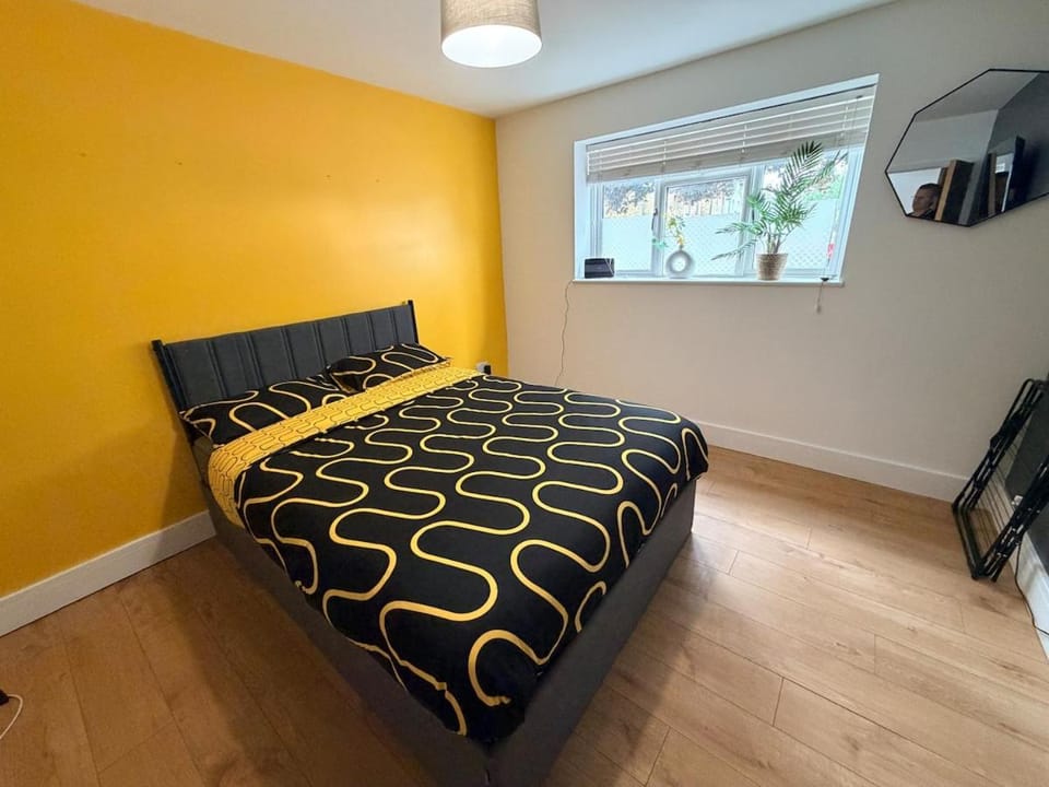 Canterbury High St 1 Bedroom Apartment Sleeps 5 Apartment in Canterbury