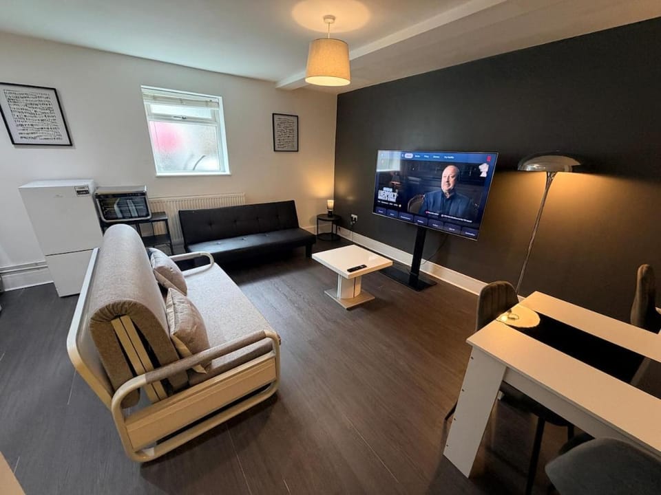 Canterbury High St 1 Bedroom Apartment Sleeps 5 Apartment in Canterbury