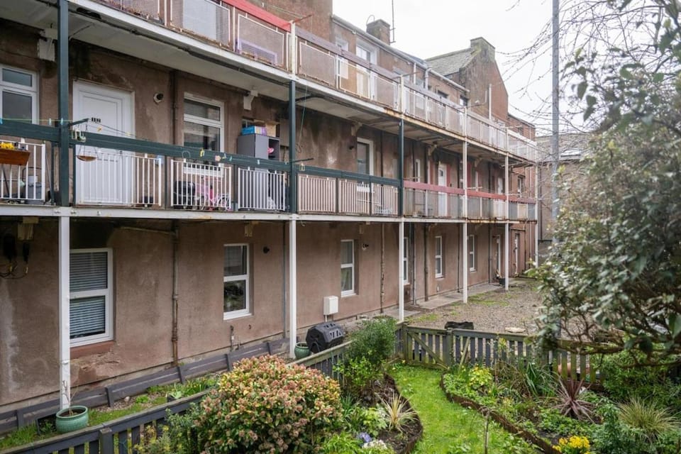 2 Bedroom City Apartment Apartment in Inverness
