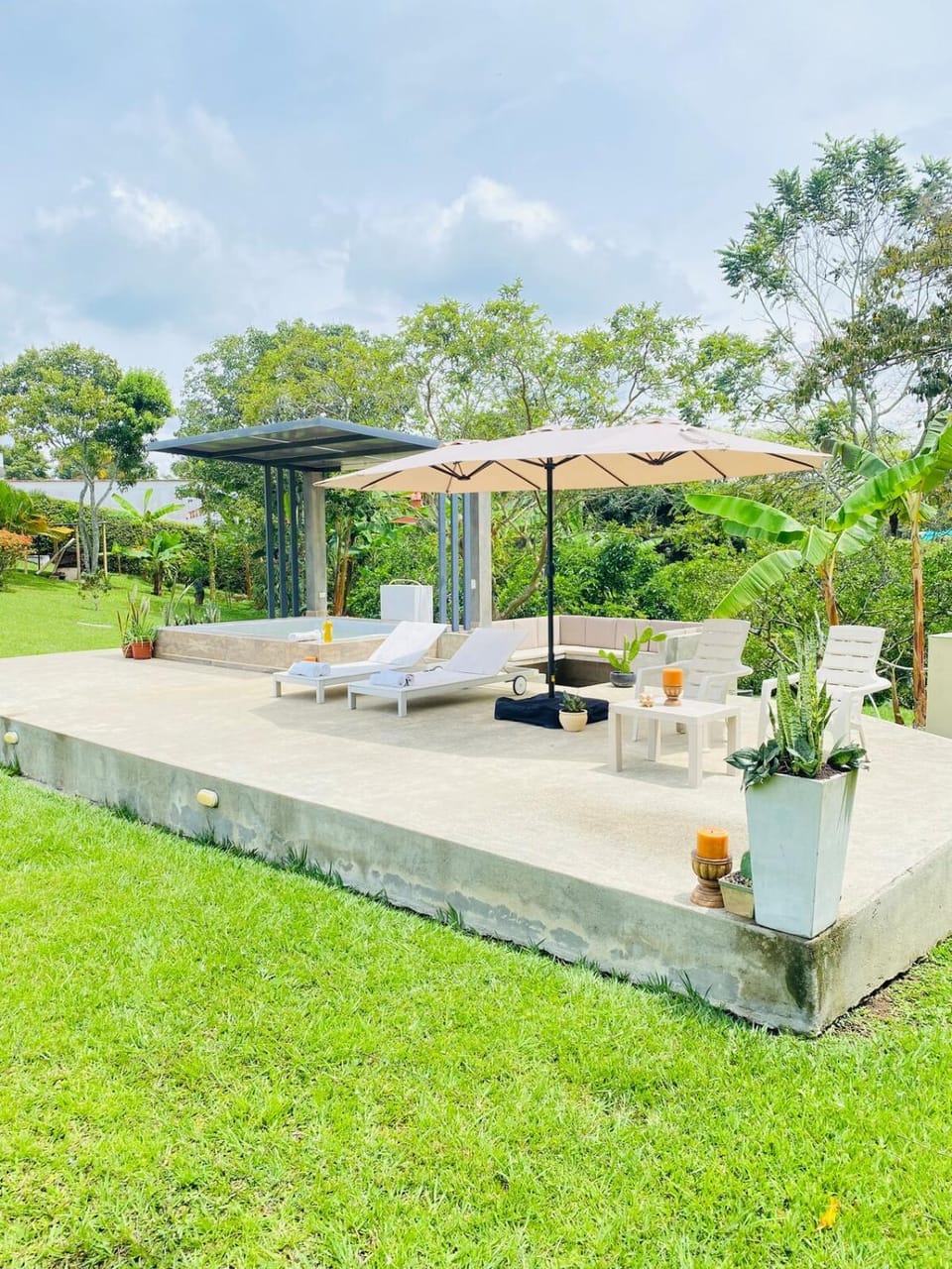 Refugio Botánico en Cerritos pereira Jacuzzi y naturaleza House in Risaralda