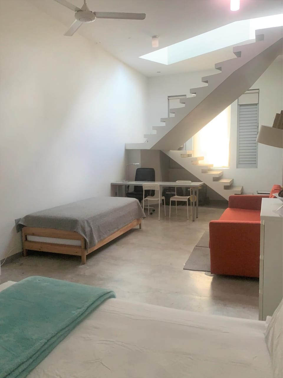 Photo of the whole room, Seating area