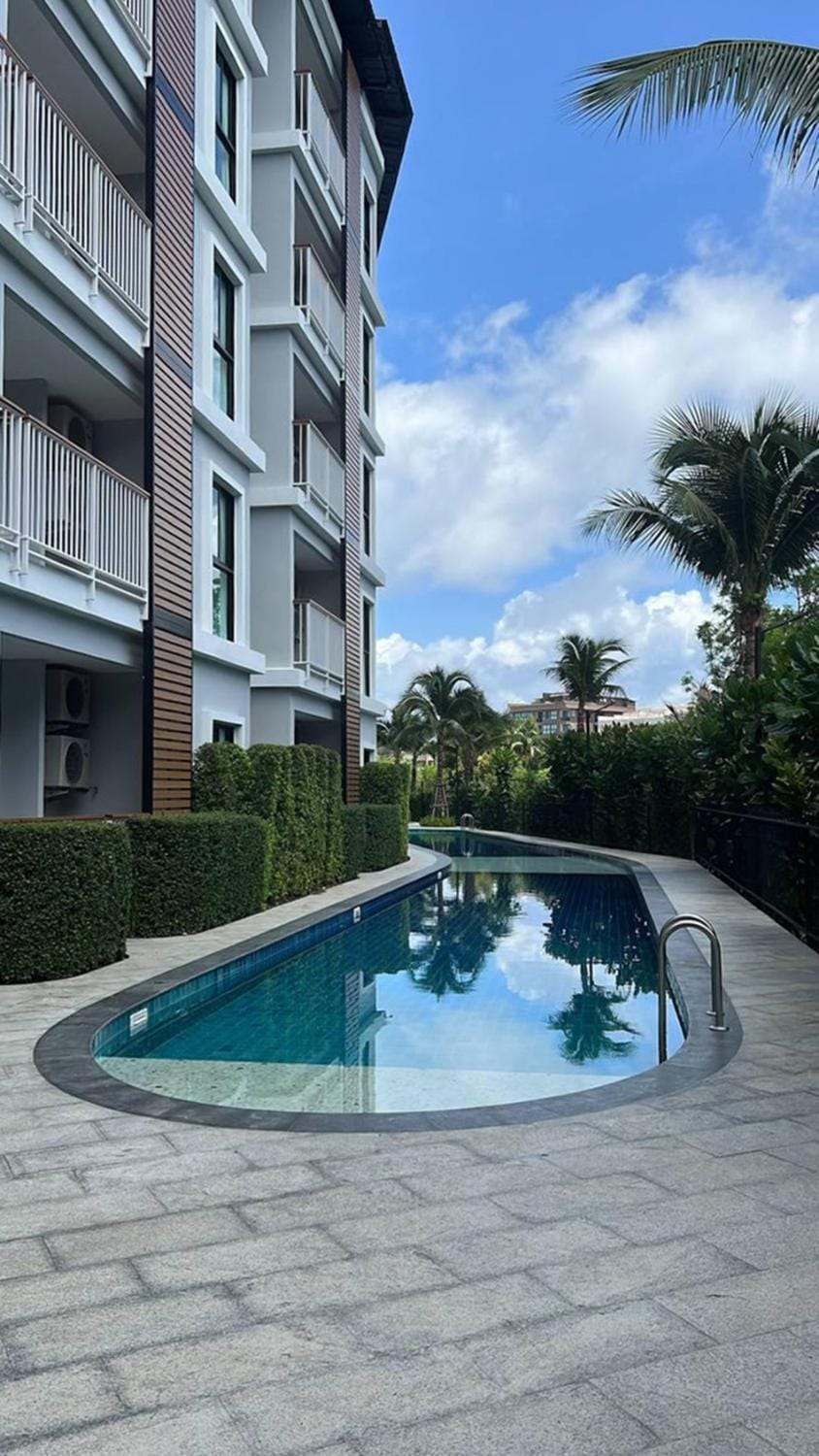 Property building, Facade/entrance, Balcony/Terrace, Balcony/Terrace, Pool view, Swimming pool
