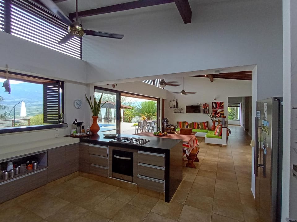 Finca Bonnavista, Suroeste, Puente Iglesias House in Antioquia