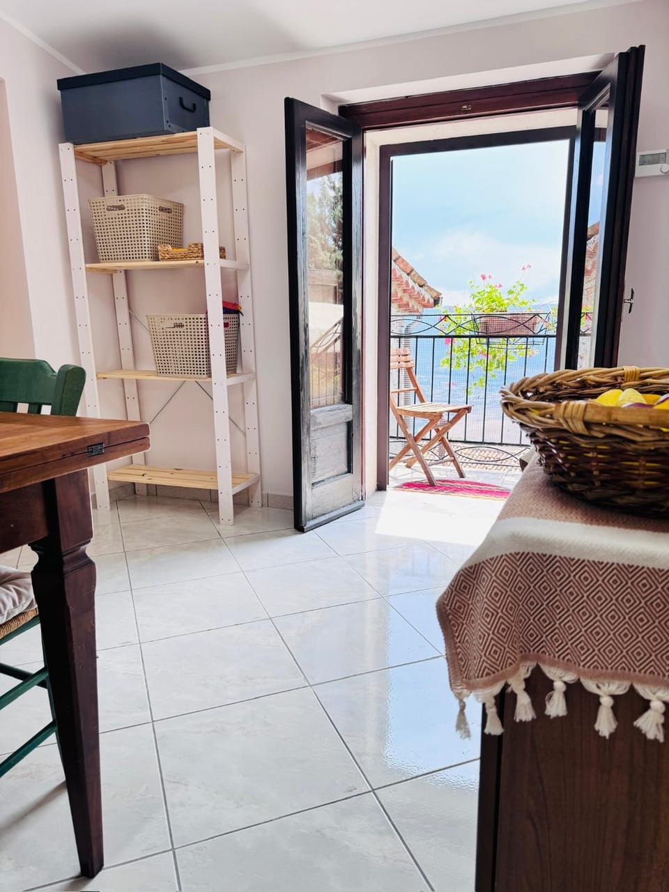 View (from property/room), Dining area, Breakfast