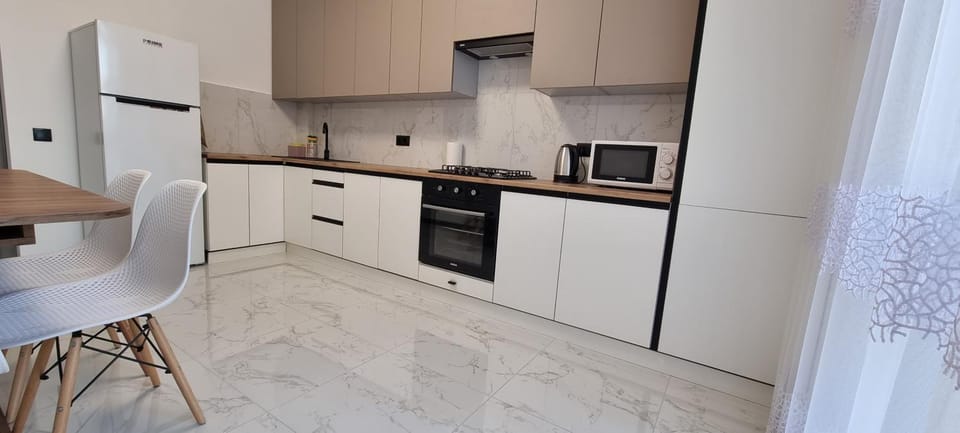 Апартаменти біля озера Apartment in Ukraine