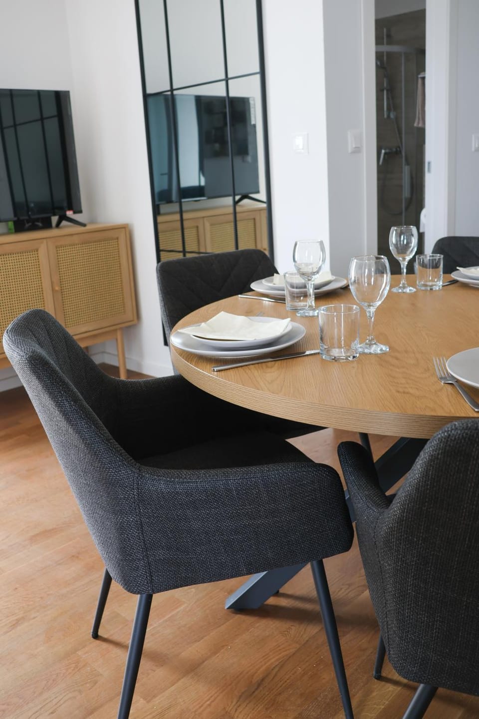 BRIGHT apartment Split with garage Apartment in Split