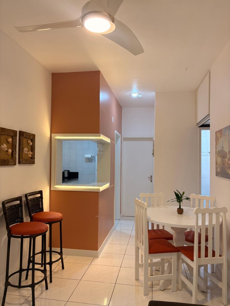 Ap 2 Quartos em Caiobá, garagem, Wi-Fi Apartment in State of Paraná