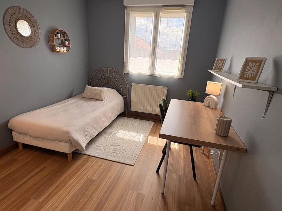 Loos, Garden Home, Appartment de standing, proche CHR Apartment in Lille