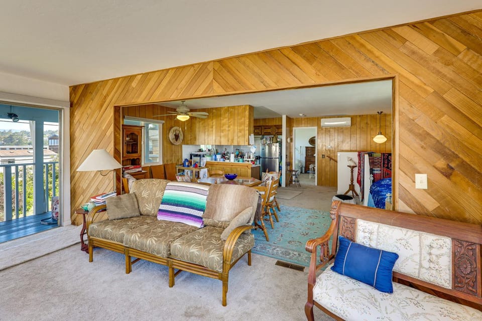 Walk to Moonstone Beach! PCH Getaway Apartment in Cambria