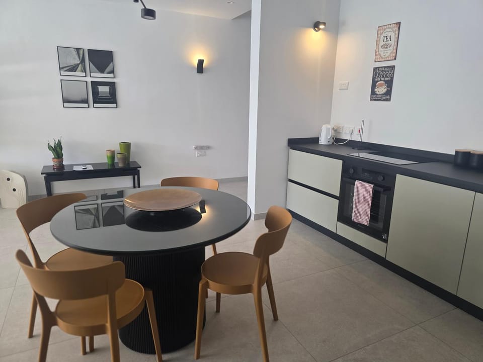 Luxury Waterfront 3BR Apartment with Large Terrace Apartment in Marsaskala
