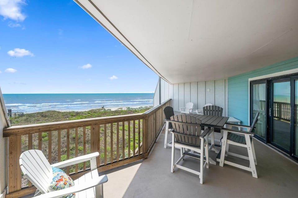 La Mirage 339 House in Port Aransas