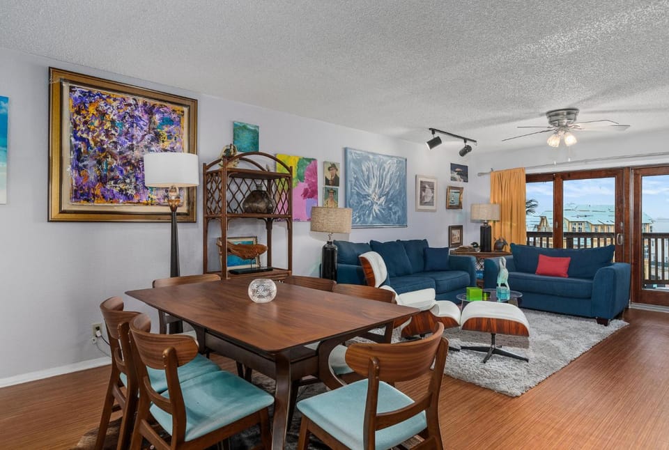 La Mirage 305 House in Port Aransas