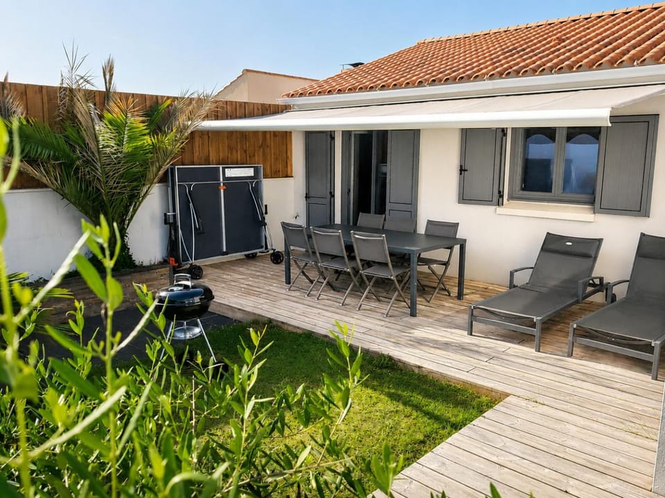 Garden, Garden view