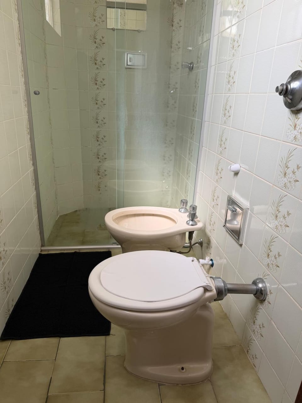 Apto com suite e 2 vagas de garagem pertinho do mineirao Apartment in Belo Horizonte