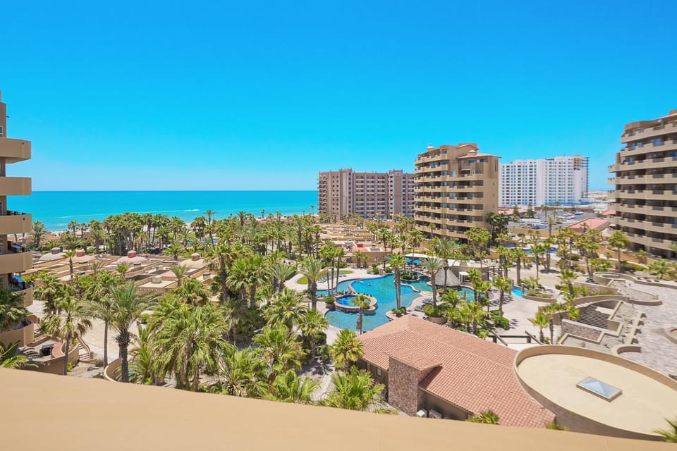 Day, Natural landscape, Bird's eye view, Beach, City view, Pool view, Swimming pool