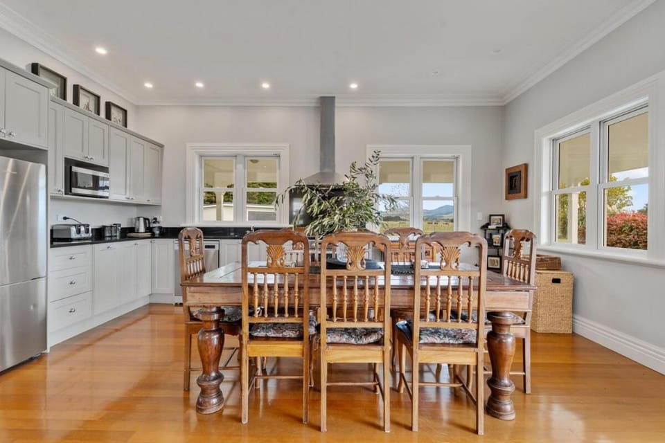 Ferry Road Country Retreat House in Martinborough