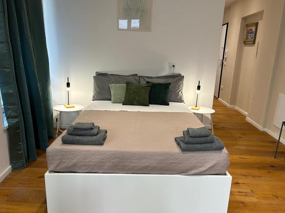 Rooms And Apartment Town center Bed and Breakfast in La Spezia
