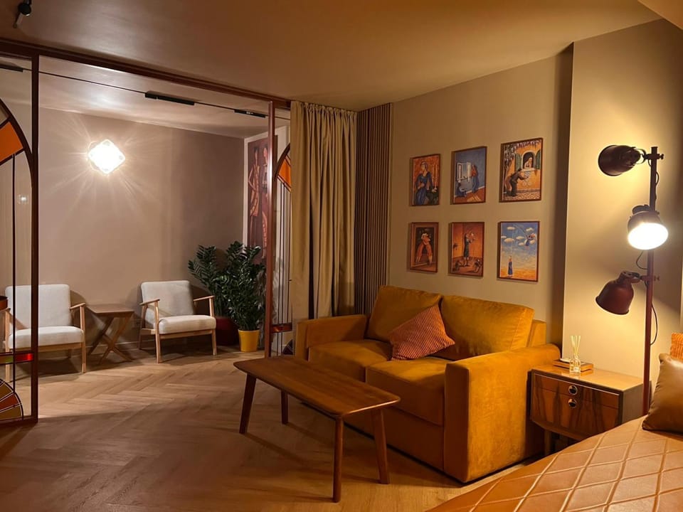 Living room, Photo of the whole room