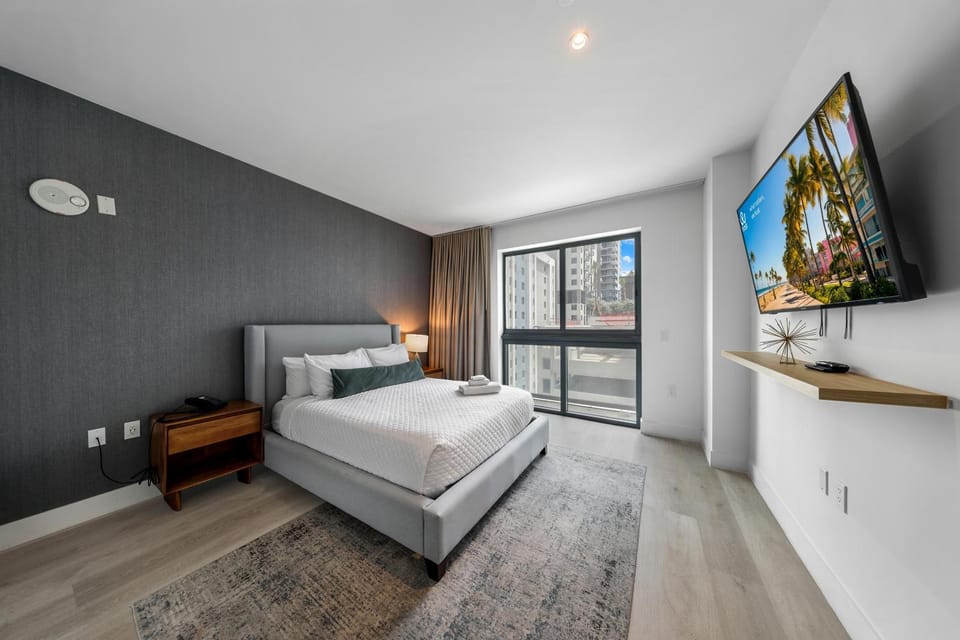 Bed, Bedroom