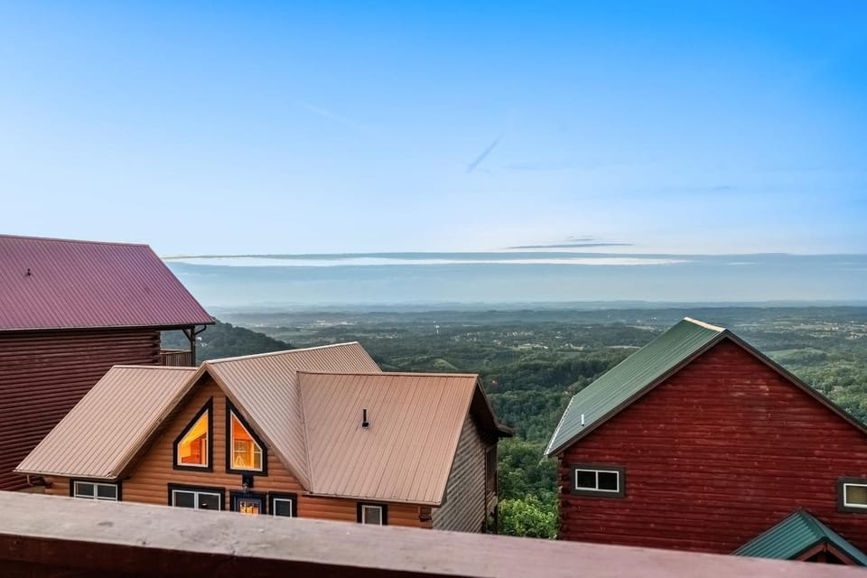 New 3BR Mountain Views Near Parkway and Dollywood House in Sevier County