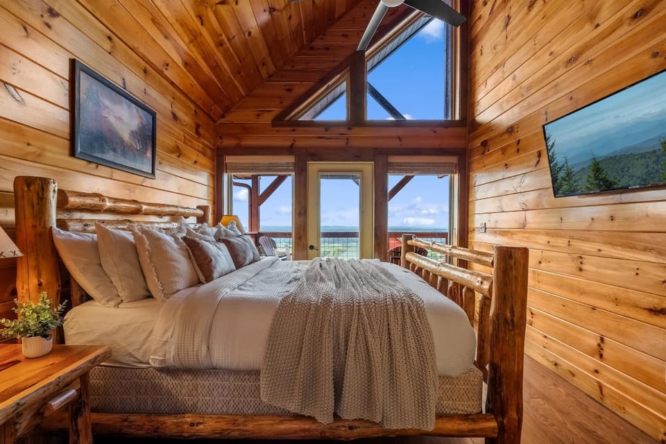 New 3BR Mountain Views Near Parkway and Dollywood House in Sevier County