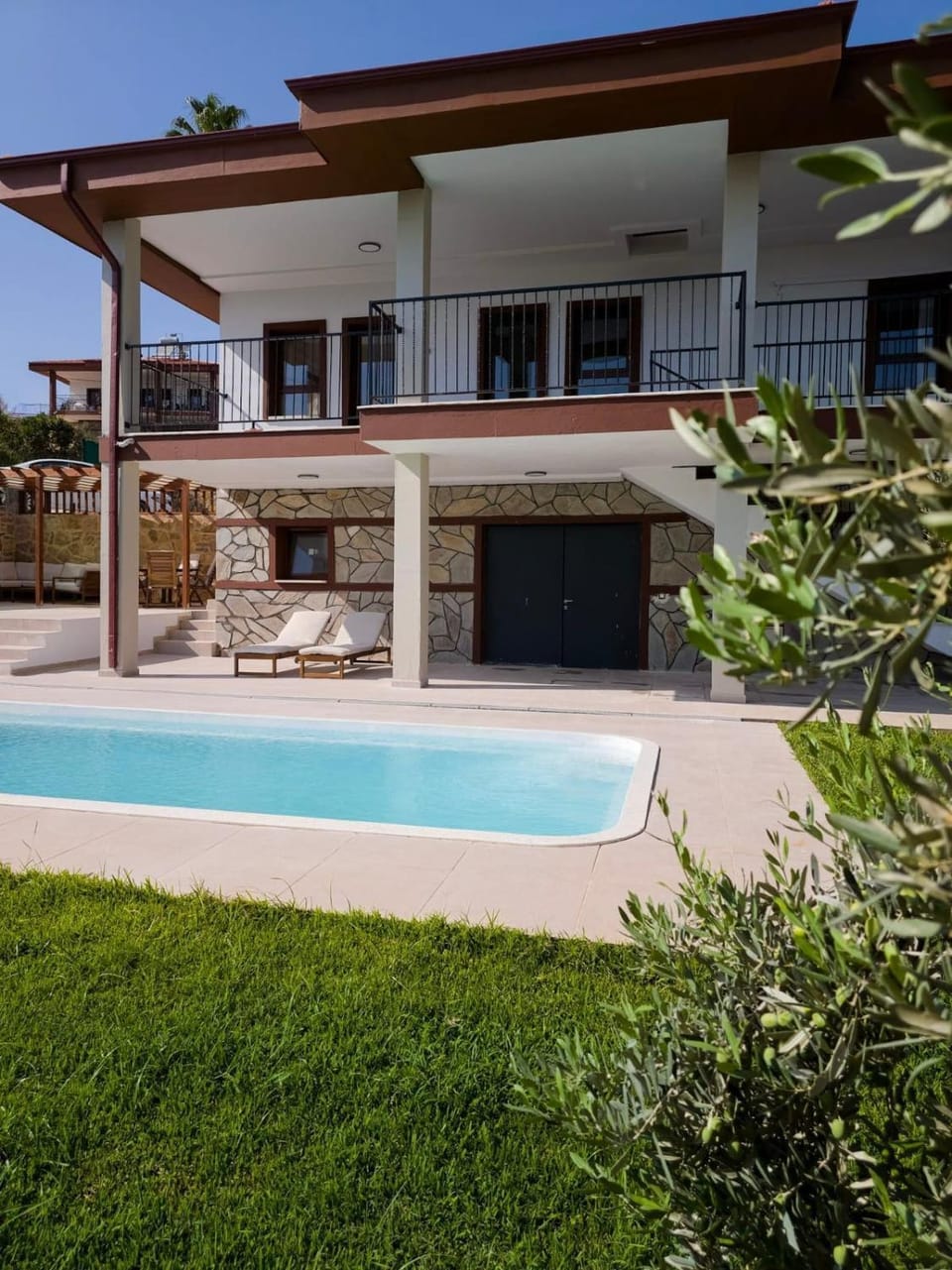 Garden, Swimming pool