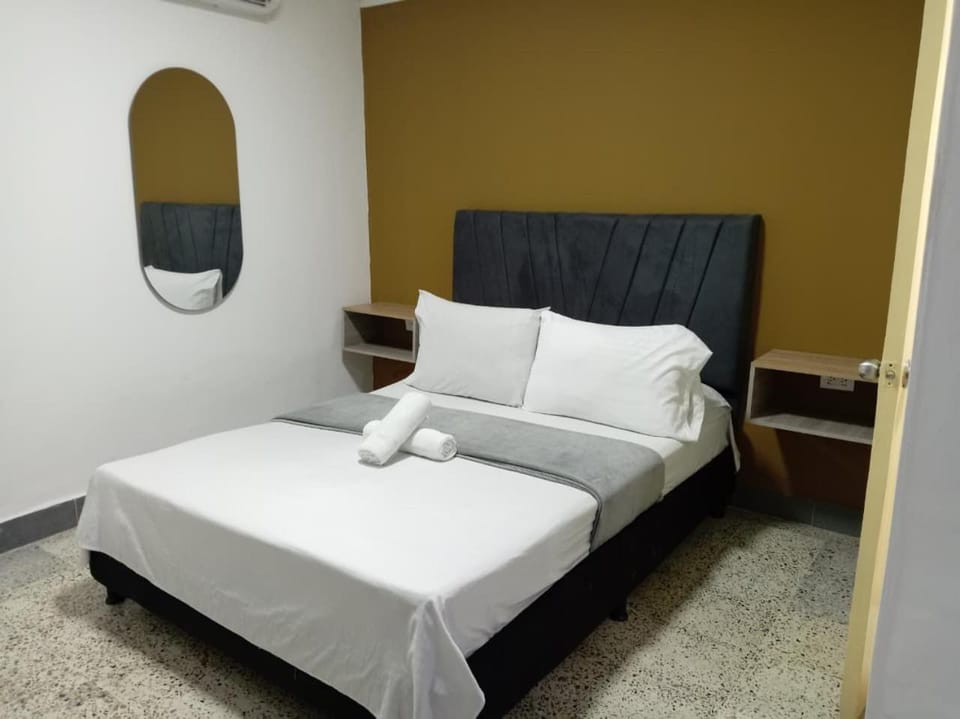 hotel guayacanes central Hotel in Medellin