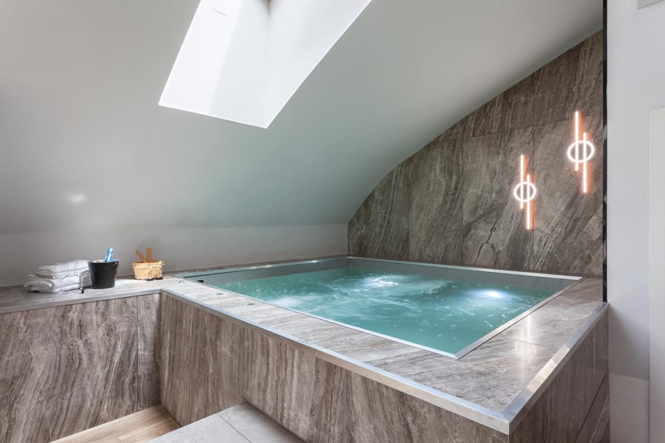 Pool & Billiard - Luxury Loft di 400mq con cinema Apartment in Milan