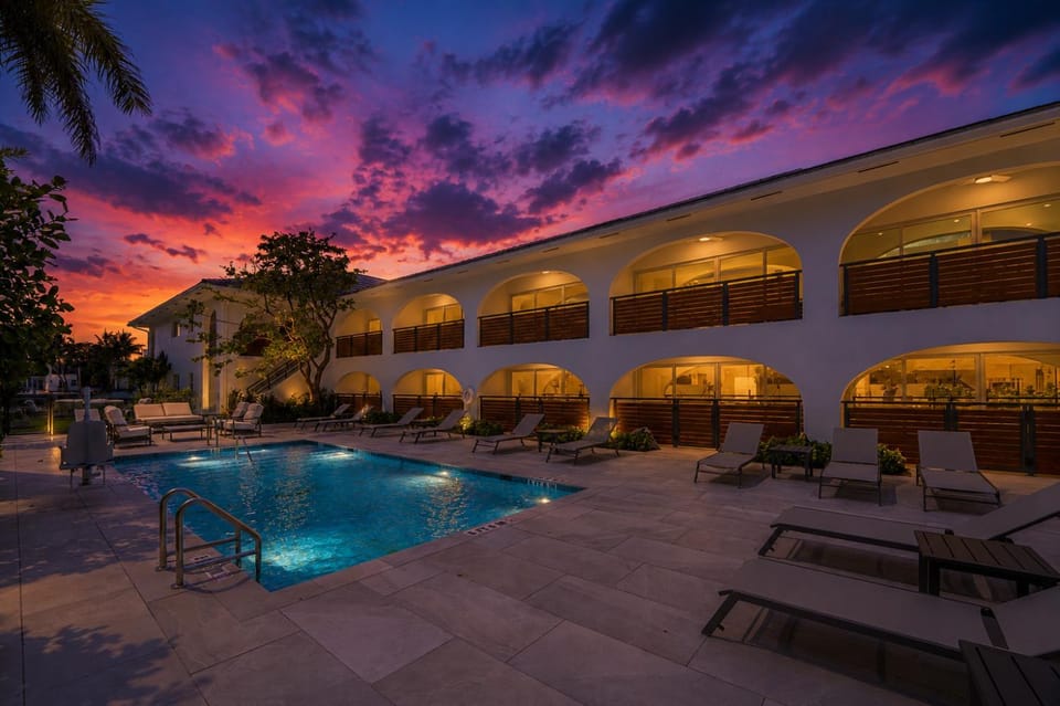 Property building, Night, Swimming pool, sunbed