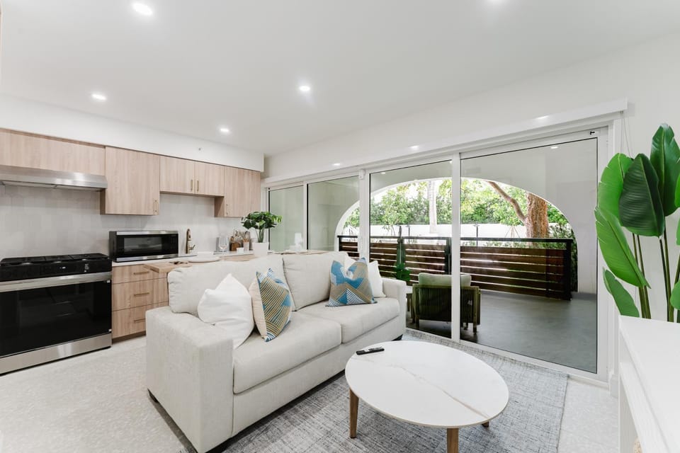 Balcony/Terrace, Kitchen or kitchenette, Seating area