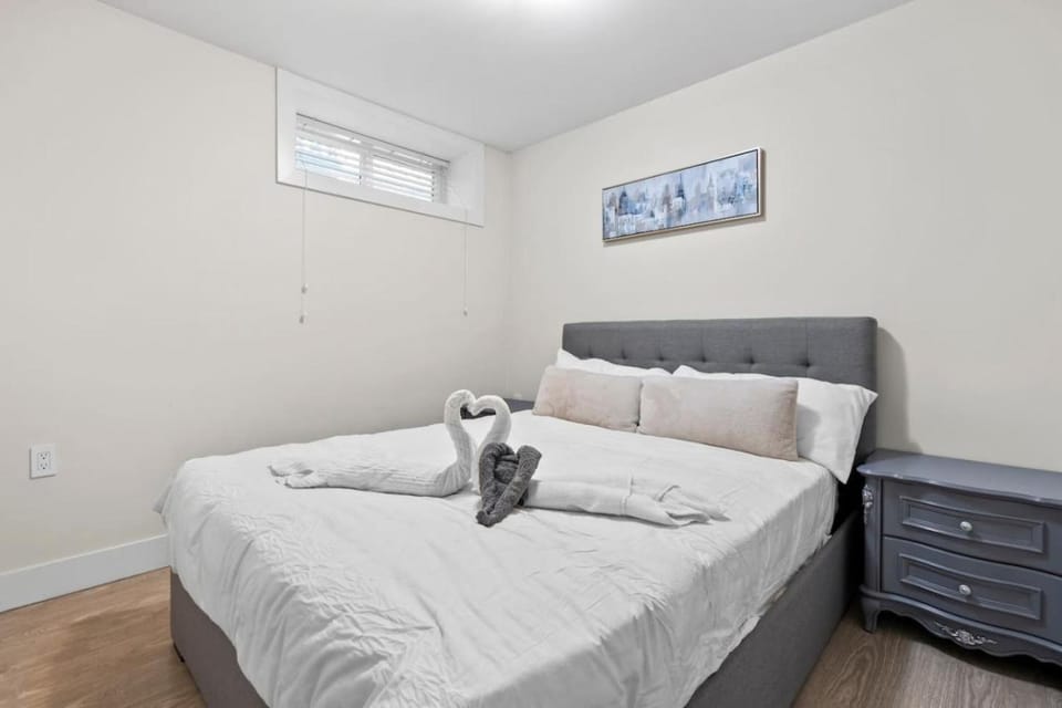 Private 2 bd 1 bath basment suit House in Vancouver