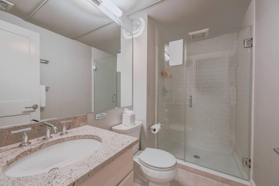 Spacious 1bed 1bath in Back Bay Apartment in Back Bay