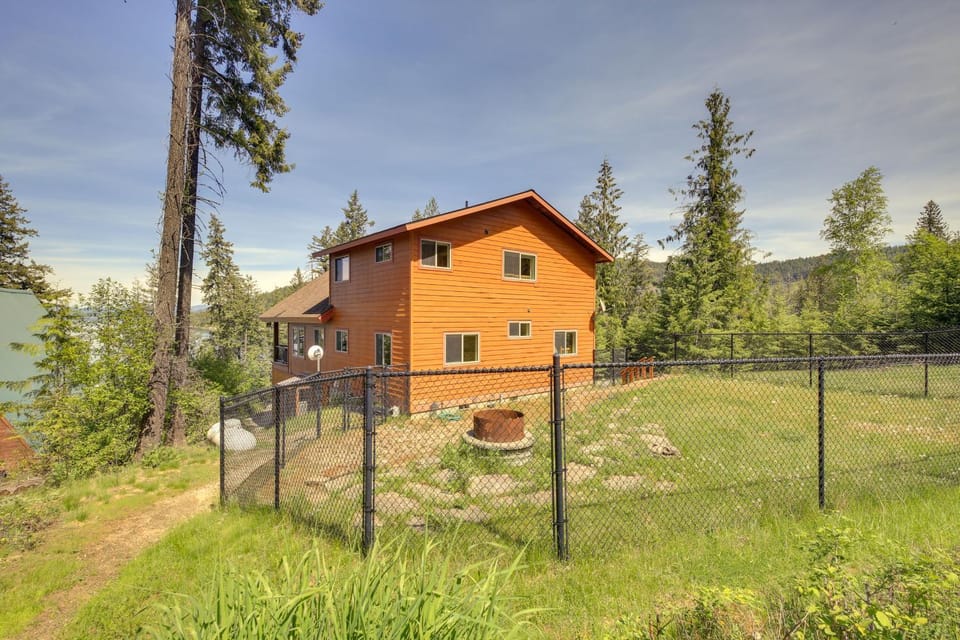 Lake Access + Water Views: Bottle Bay Family Home! House in Lake Pend Oreille
