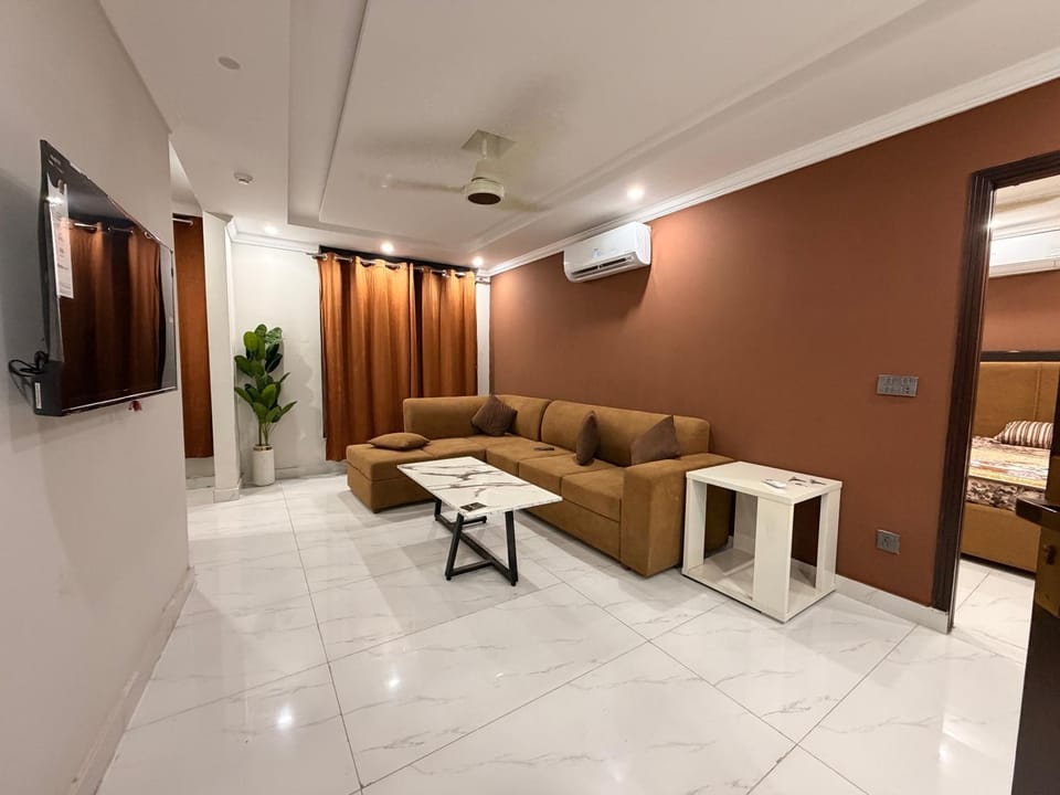 The Royal Residence And Hotel Apartments Apartment in Lahore