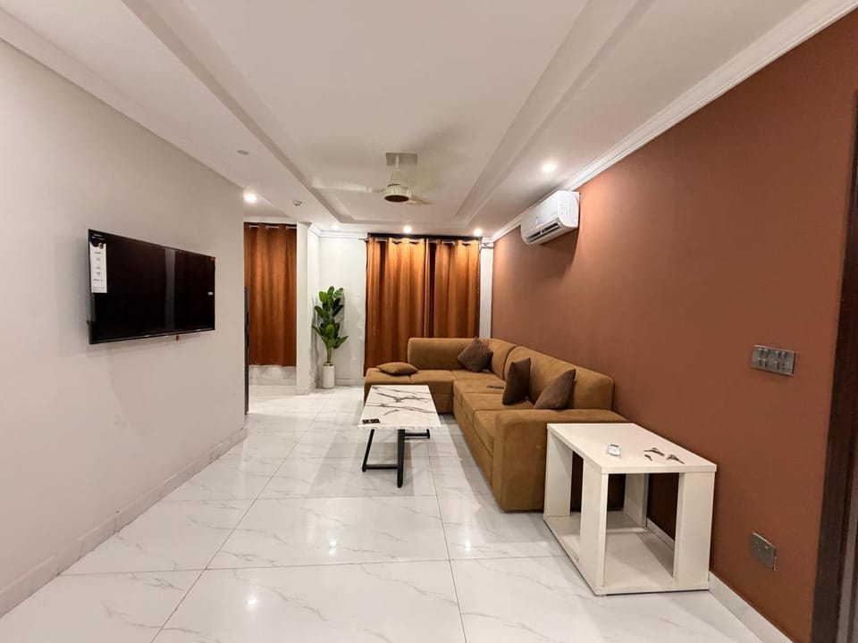 The Royal Residence And Hotel Apartments Apartment in Lahore