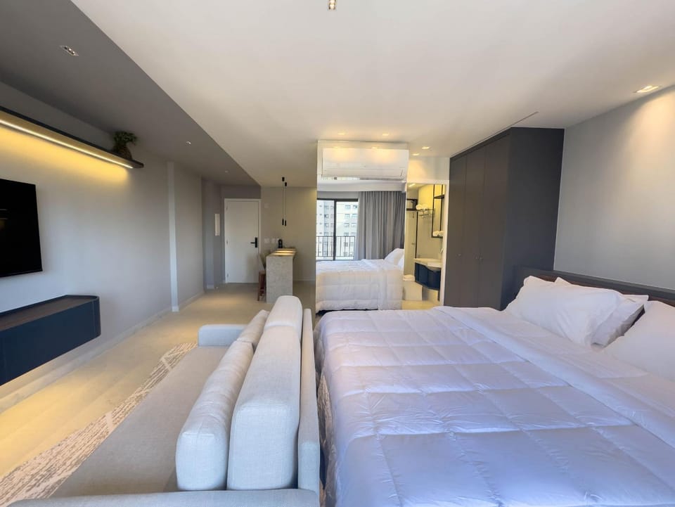 Bed, Living room