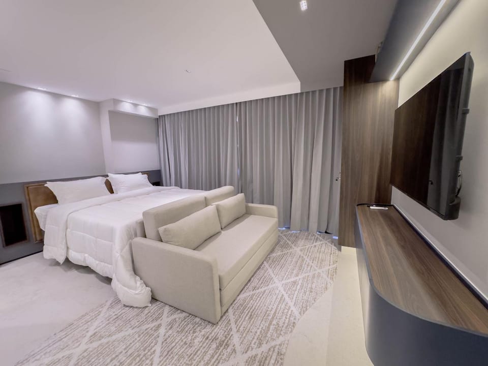 Bed, Living room