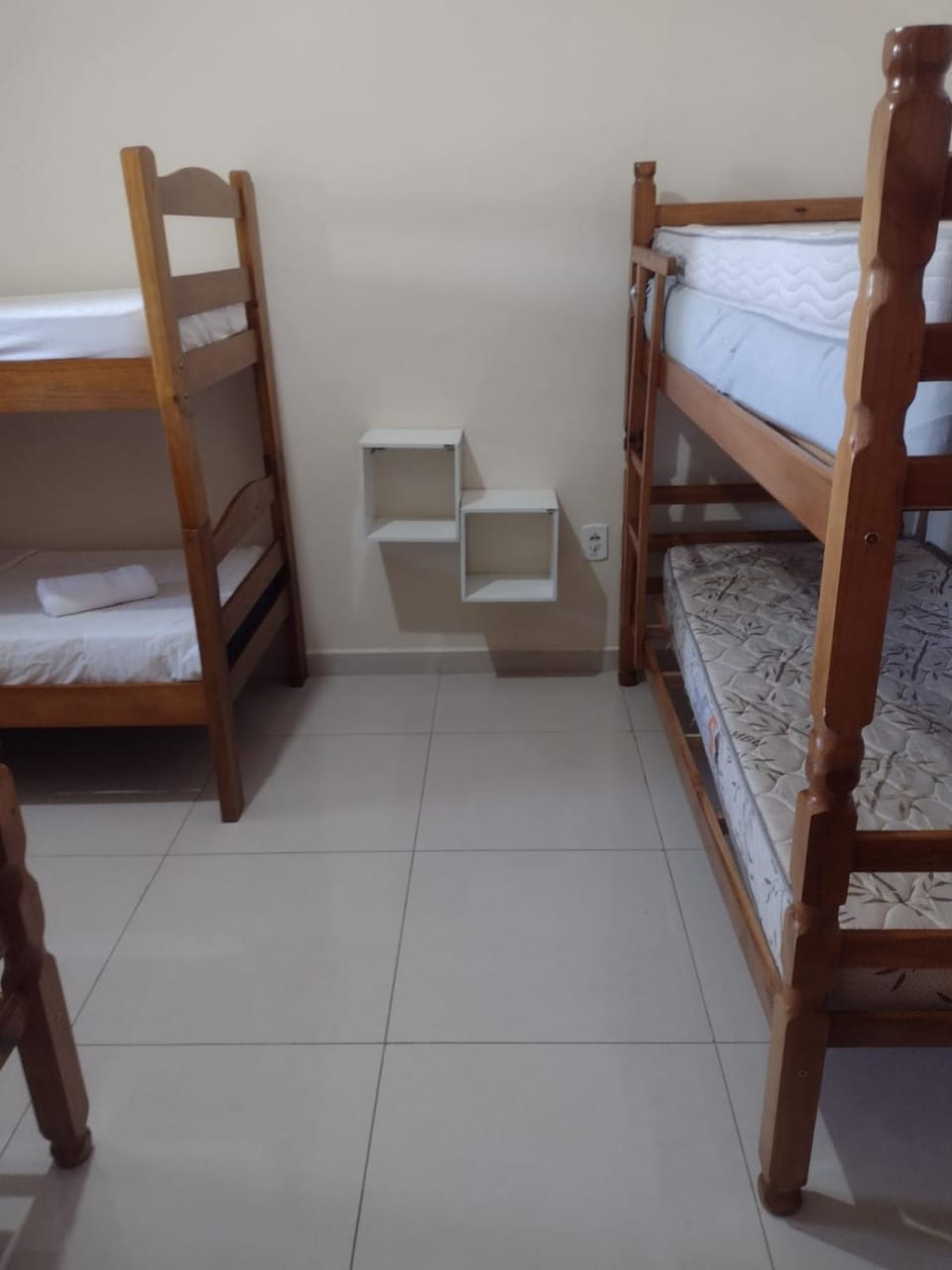 Bedroom, bunk bed