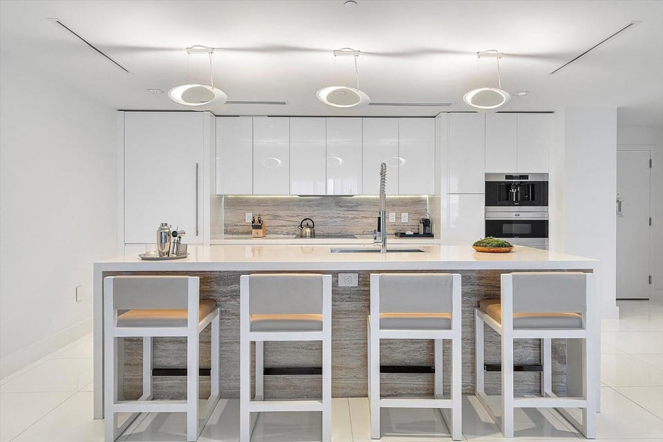 La Mer D Azur PH1720 House in South Beach Miami