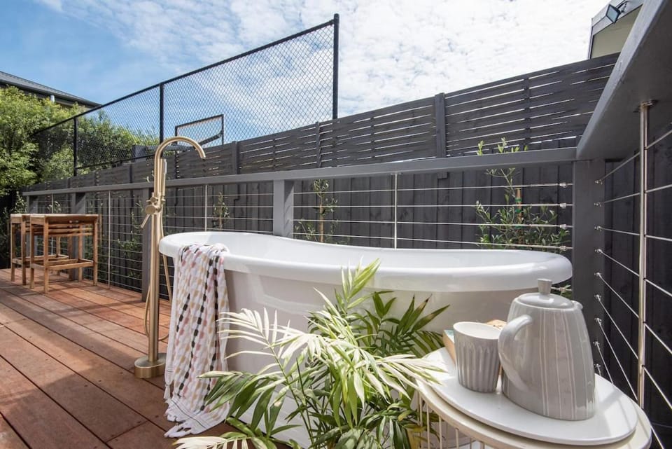 The Snug By Rhoda Anney's Coastal House in Dromana