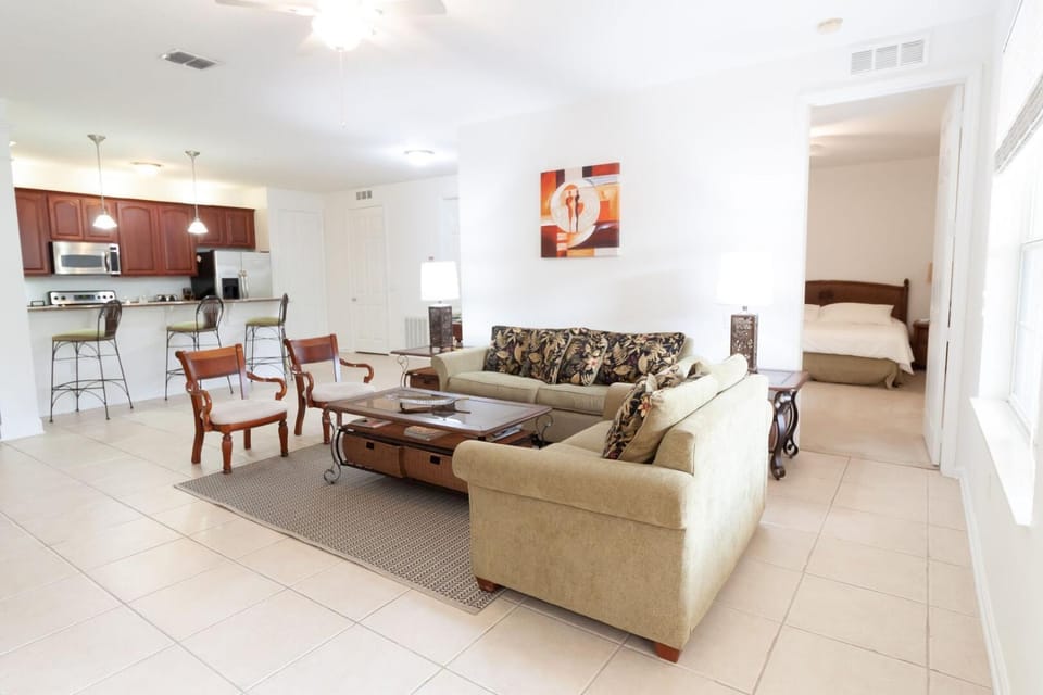 Kitchen or kitchenette, Living room, Seating area