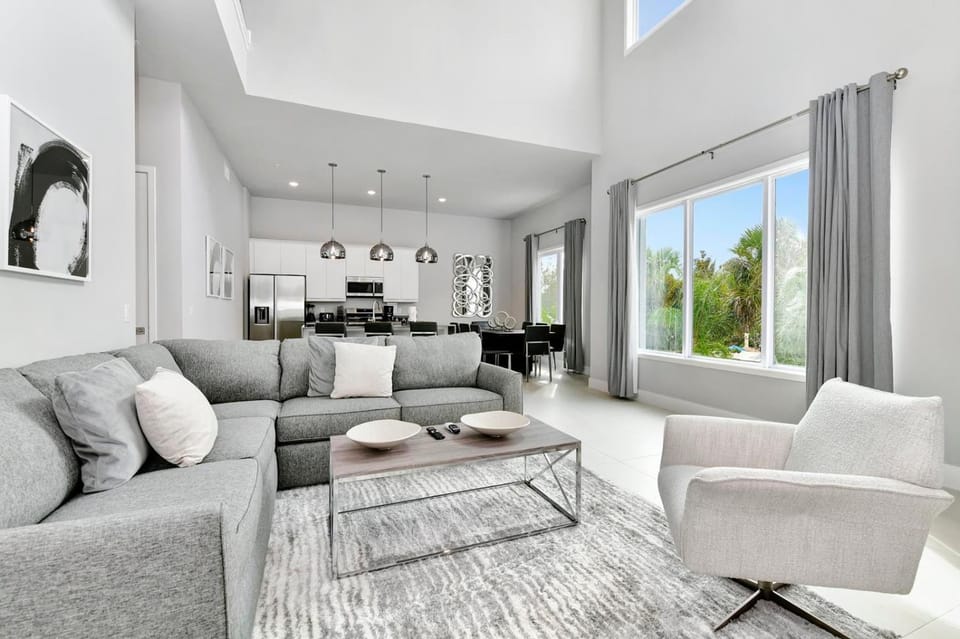 Kitchen or kitchenette, Living room, Seating area