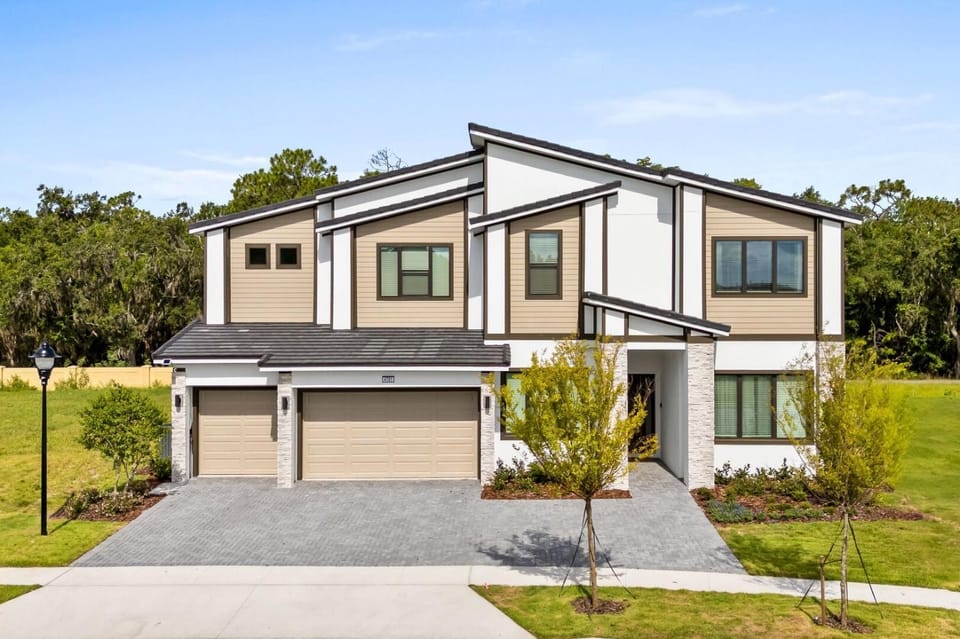 Property building, Day, Garden view, Parking
