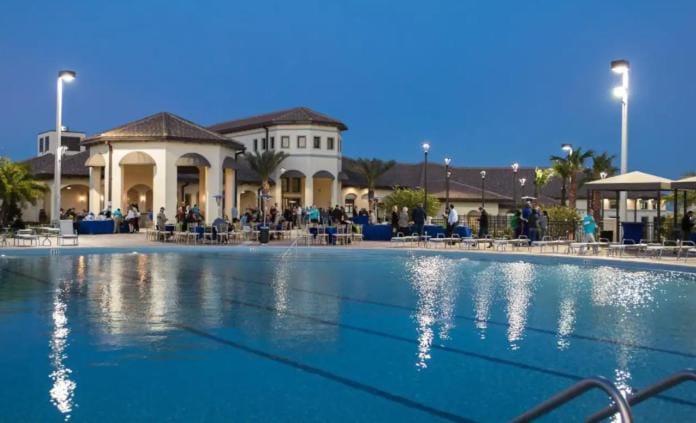 Swimming pool